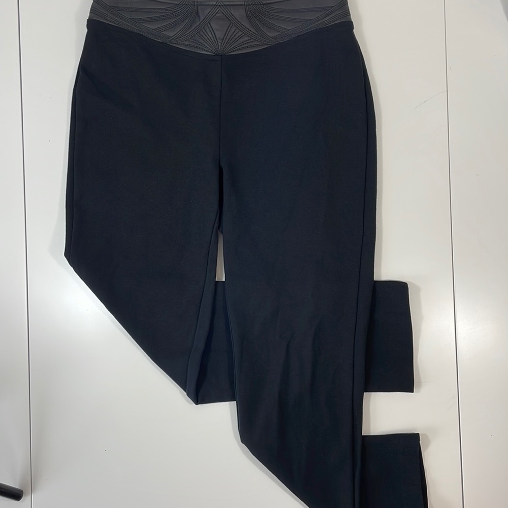 SIMON CHANG  black skinny pants, legging, Size 4
